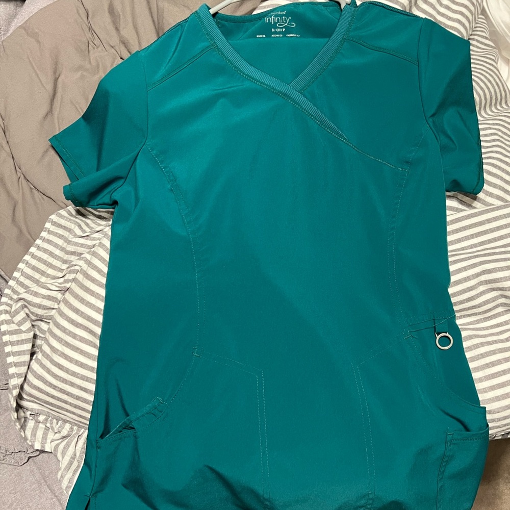 Cherokee Infiniti hunter green small tall scrub set